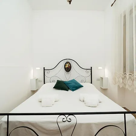 Casa Silvia By Vivimy * Taviano (Lecce)